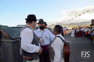Alegre y participativa romería en El Ejido (Foto FJ Santana y TF)